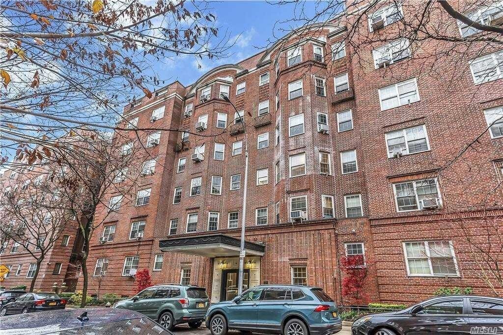 3524 78th St, Jackson Heights, NY 11372 - Unit B14 - - Interior Photo - Image 1 of 8