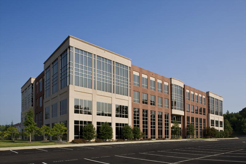 7300 Beaufont Springs Dr, Richmond, VA for lease - Building Photo - Image 2 of 4