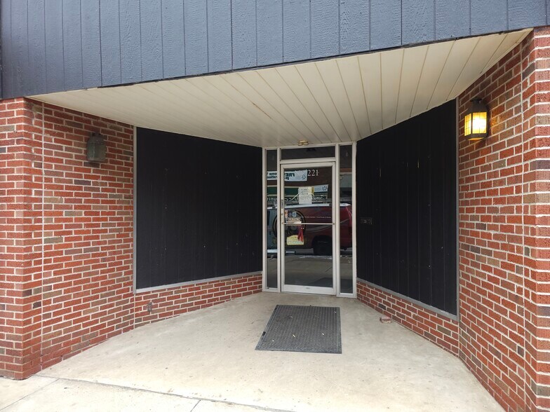 221 S Main St, Butler, PA for sale - Building Photo - Image 1 of 1