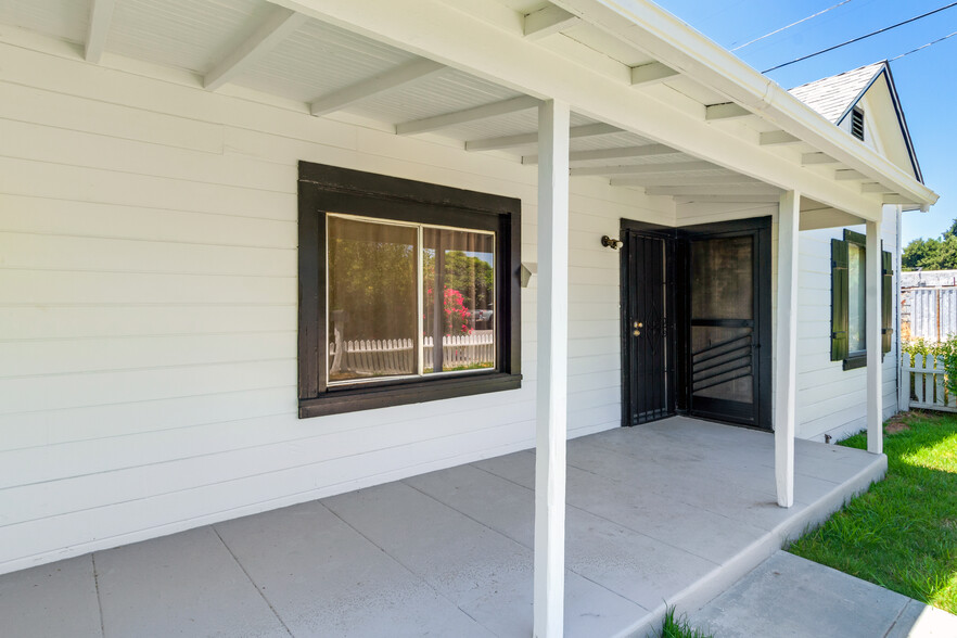 559 Edgar Ave, Beaumont, CA for sale - Building Photo - Image 2 of 13