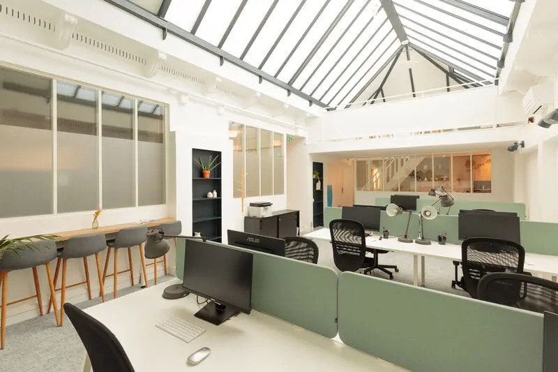 10 Rue D'Hauteville, Paris for lease - Building Photo - Image 1 of 17