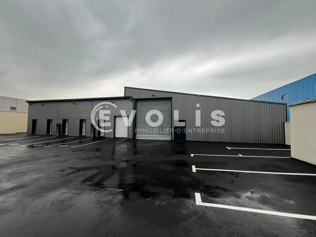 Flex in Vaulx-en-Velin for sale Building Photo- Image 1 of 14