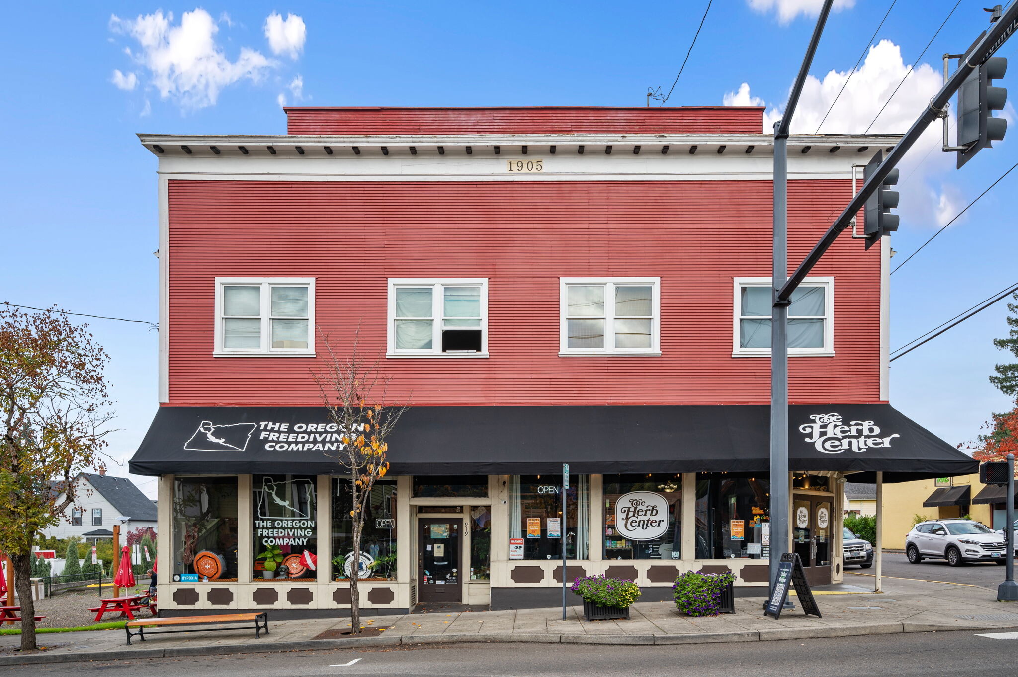 919 7th St, Oregon City, OR for sale Building Photo- Image 1 of 10