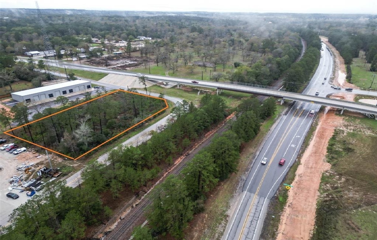 18417 Keenan Cut Off Rd, Montgomery, TX 77316 1.5 acres on the corner