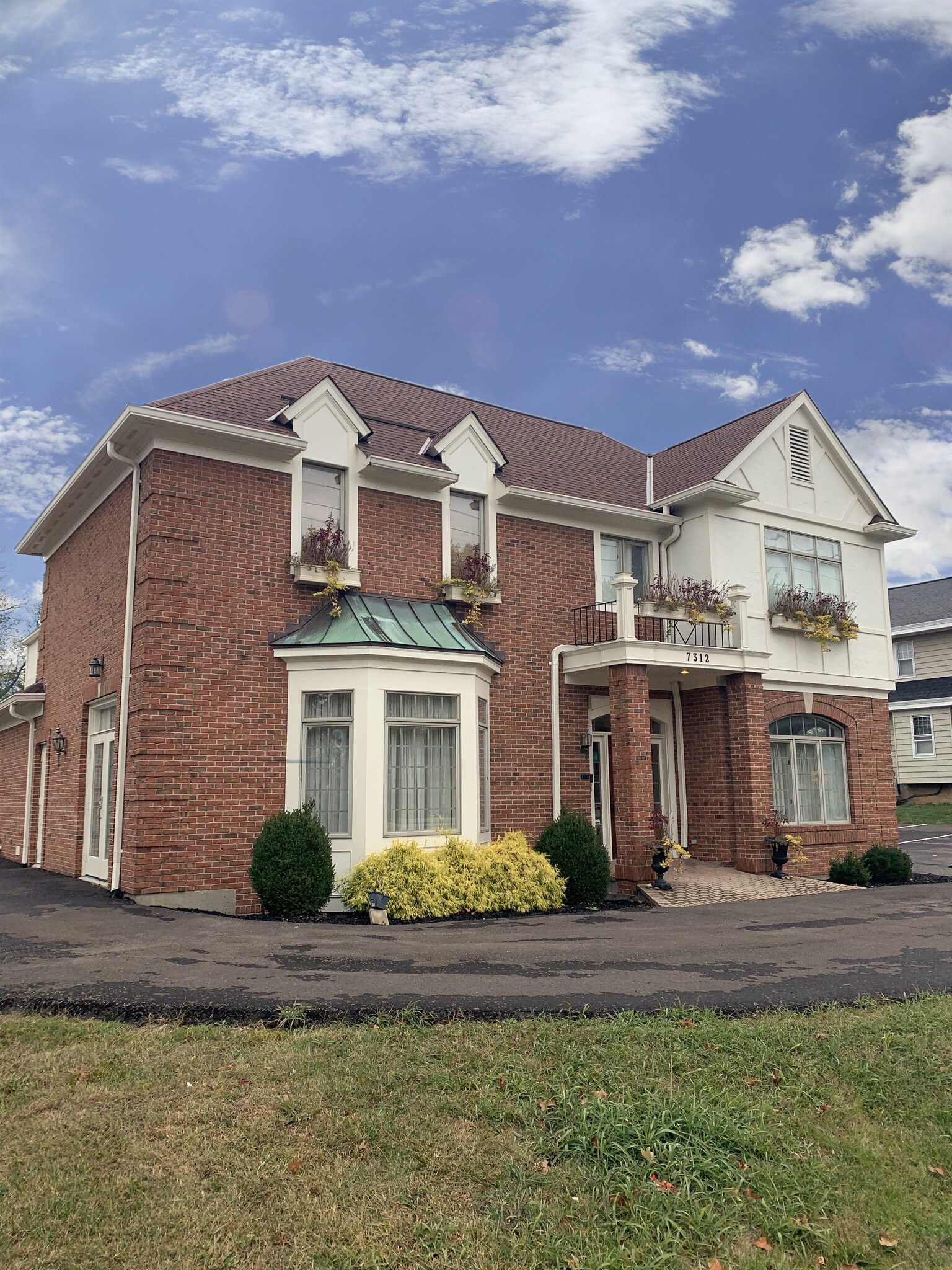 7312 Beechmont Ave, Cincinnati, OH for sale Building Photo- Image 1 of 1