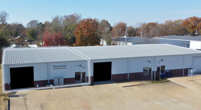 444 Old Wire Rd, Springdale, AR for lease Building Photo- Image 1 of 13