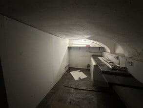 23-25 Market Pl, Brampton for lease Interior Photo- Image 2 of 9