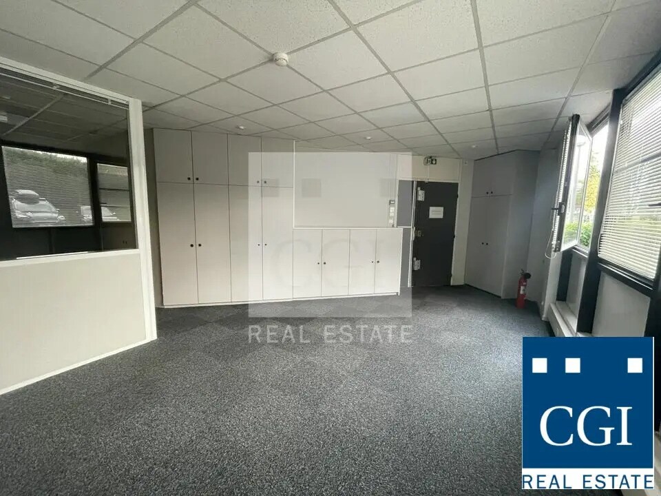 Office in Seyssinet-Pariset for sale Building Photo- Image 1 of 5