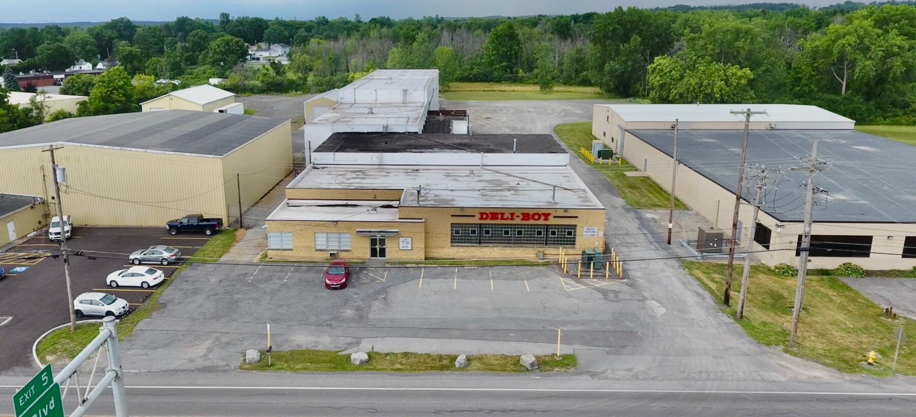 1221 State Fair Blvd, Solvay, NY 13209