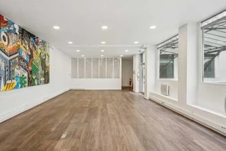 19 Rue De Cléry, Paris for lease Interior Photo- Image 2 of 6