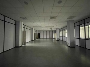 Office in Pantin for lease Interior Photo- Image 1 of 3