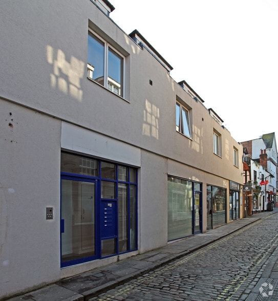 23-23a Chapel St, Guildford for sale - Primary Photo - Image 1 of 2