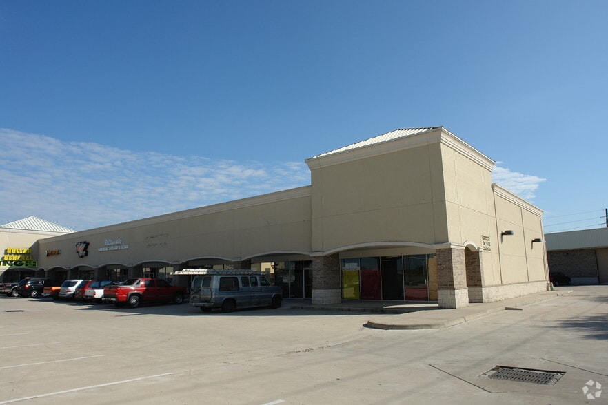 16305 Westheimer Rd, Houston, TX for lease - Building Photo - Image 3 of 13
