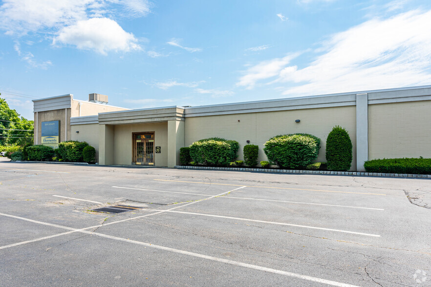 81 Hamburg Tpke, Riverdale, NJ for lease - Building Photo - Image 2 of 8