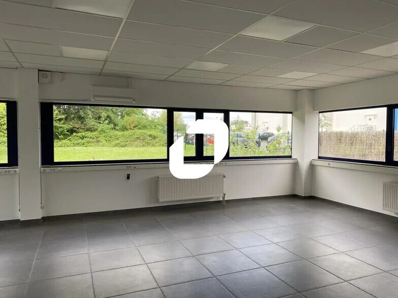 5 Rue De L'Europe, Lille for lease - Interior Photo - Image 2 of 8