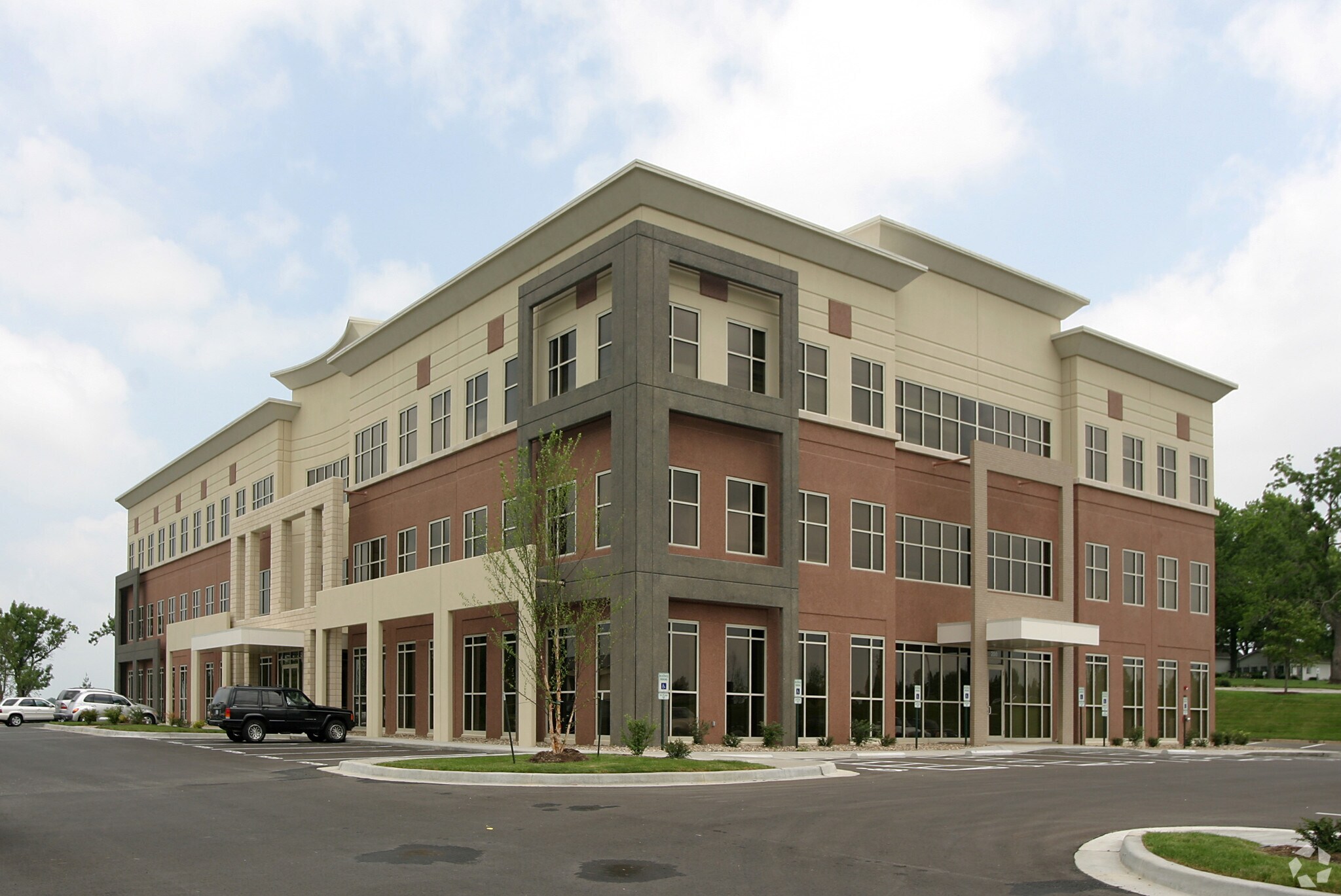 200 NE Missouri Rd, Lees Summit, MO 64086 Office for Lease