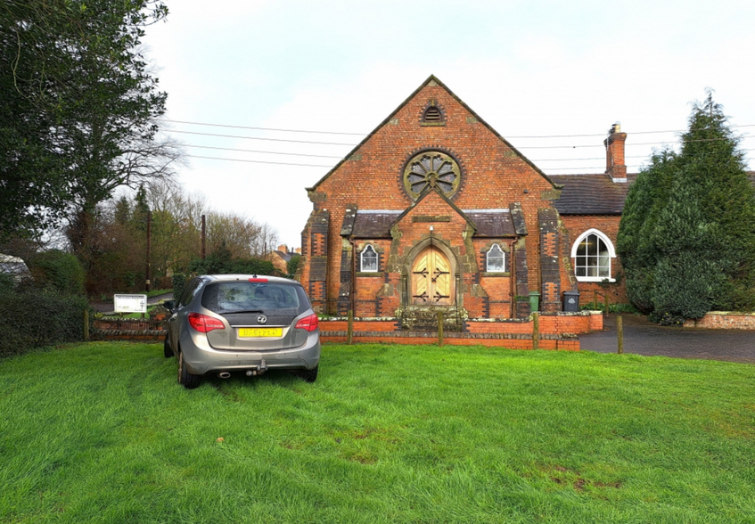 30 Wood Ln, Market Drayton for sale - Primary Photo - Image 1 of 1