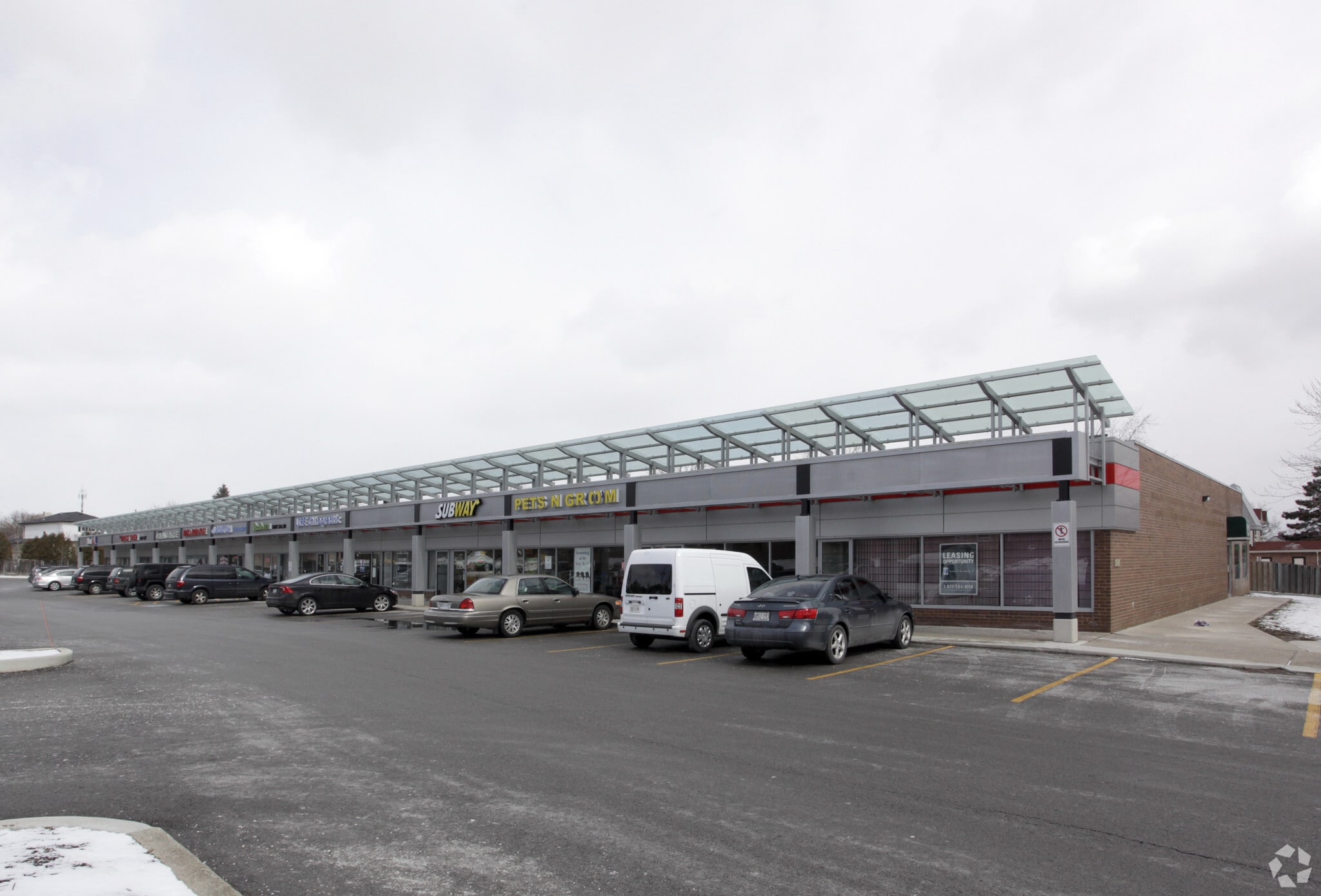 2501 Guelph Ln, Burlington, ON for lease Primary Photo- Image 1 of 3