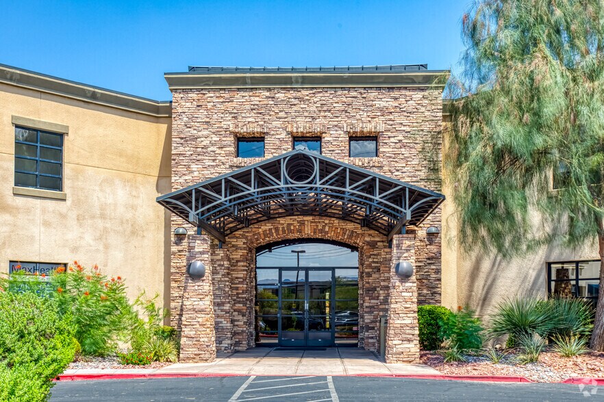 8475 S Eastern Ave, Las Vegas, NV for lease - Building Photo - Image 2 of 5