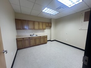 215 S Monroe St, Tallahassee, FL for lease Interior Photo- Image 2 of 5