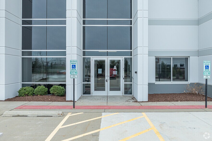 14746 S Gougar Rd, Lockport, IL for lease - Building Photo - Image 3 of 5