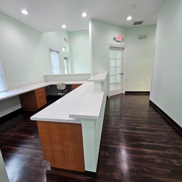 13019 W Linebaugh Ave, Tampa, FL for lease - Interior Photo - Image 3 of 12