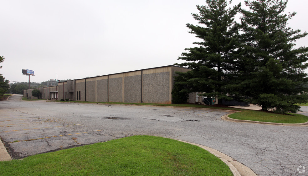 2011 Sullivan Rd, College Park, GA for lease - Building Photo - Image 3 of 4