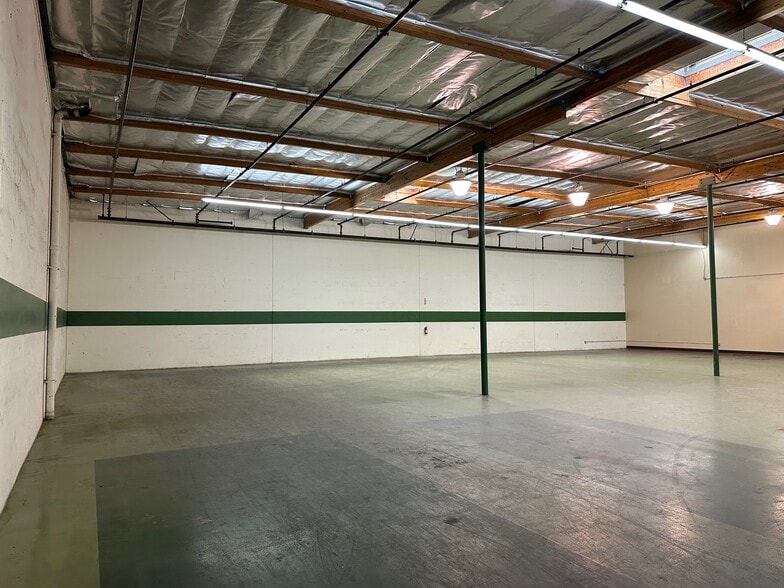 310 Irving Dr, Oxnard, CA for lease - Interior Photo - Image 3 of 9