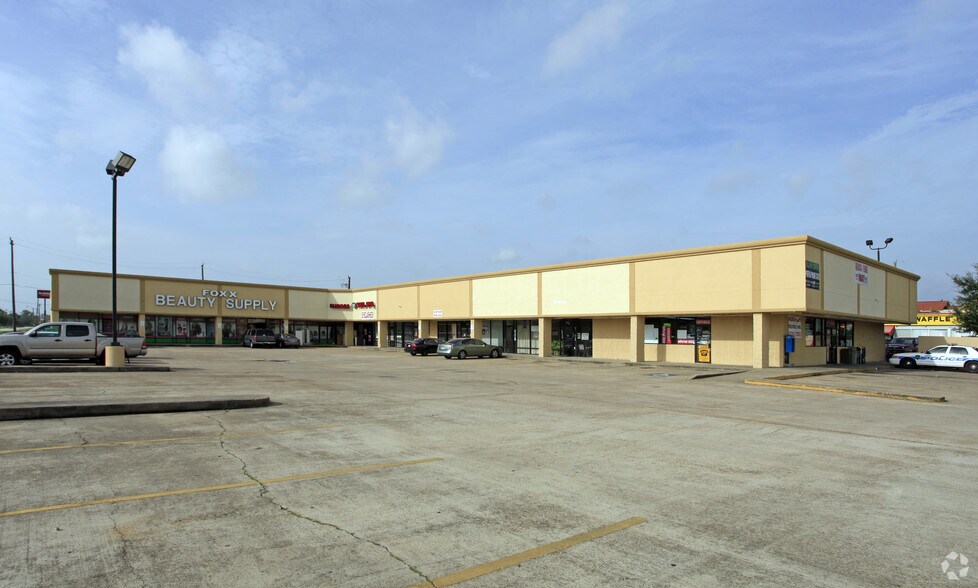 10150 Almeda Genoa Rd, Houston, TX 77075