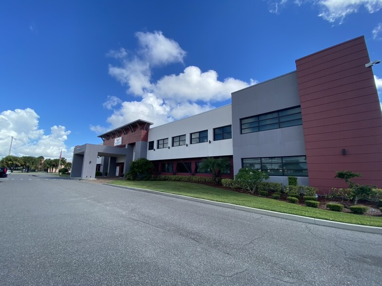 8600 Astronaut Blvd, Cape Canaveral, FL for sale - Building Photo - Image 1 of 1