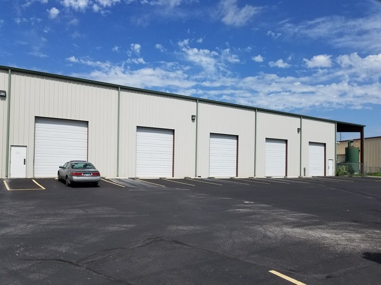 2375 Walsh Rd, San Antonio, TX for sale - Building Photo - Image 2 of 29