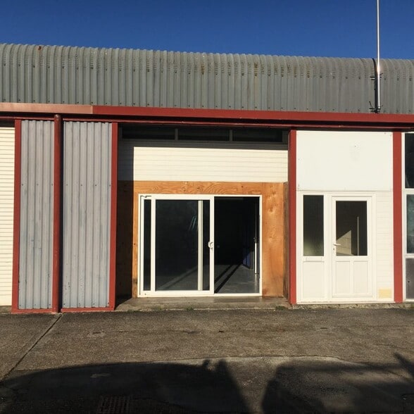 Devonshire Way, Honiton for lease - Building Photo - Image 1 of 2