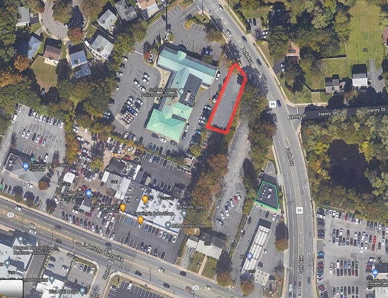 1073 Park Ave, Huntington, NY for sale - Building Photo - Image 1 of 1