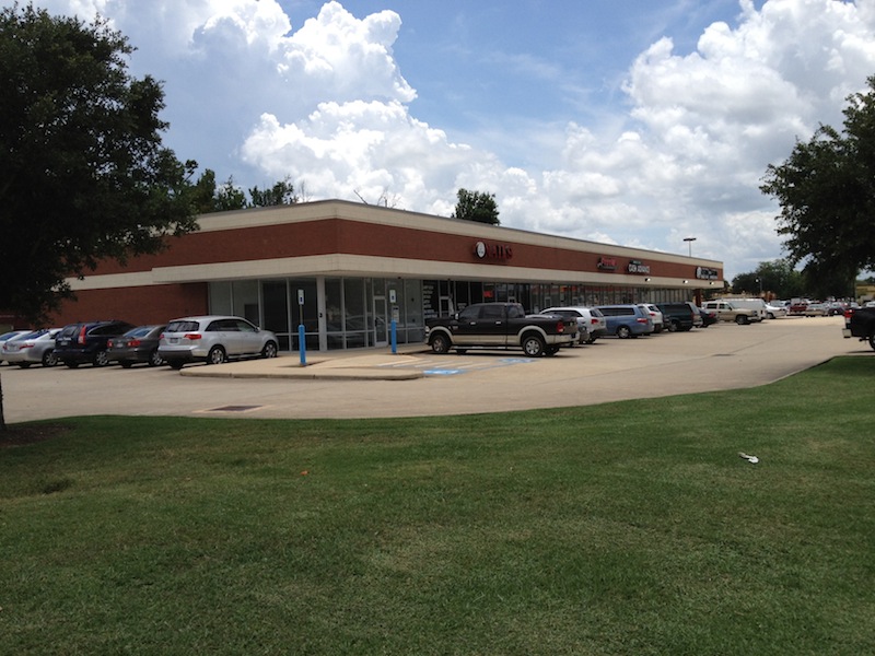 3819-3835 Phelan Blvd, Beaumont, TX for lease Primary Photo- Image 1 of 10