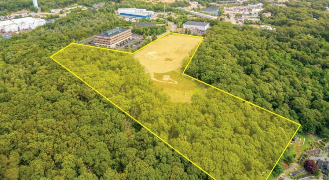 58 Great Republic Dr, Gloucester, MA for sale - Building Photo - Image 2 of 8