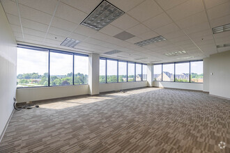 3900 Olympic Blvd, Erlanger, KY for lease Interior Photo- Image 2 of 4