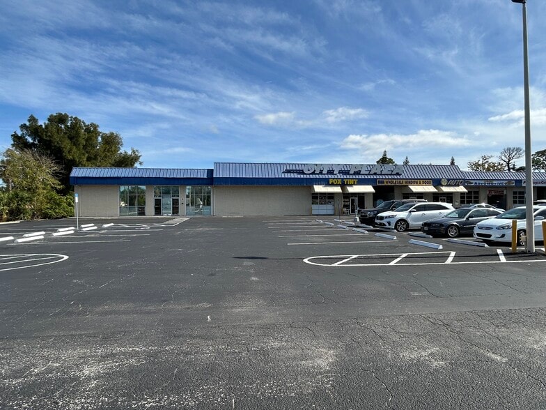 7400 US Highway 19, New Port Richey, FL for lease - Building Photo - Image 3 of 36