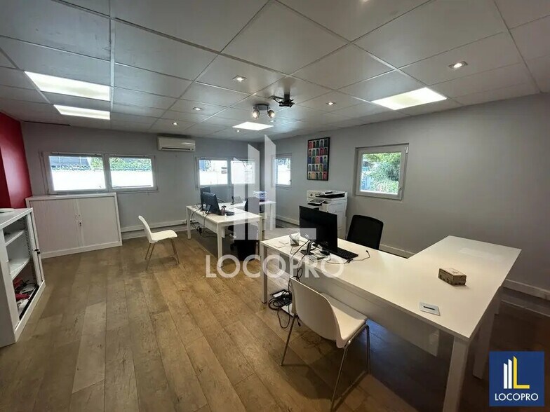 Office in Nice for sale - Interior Photo - Image 2 of 13