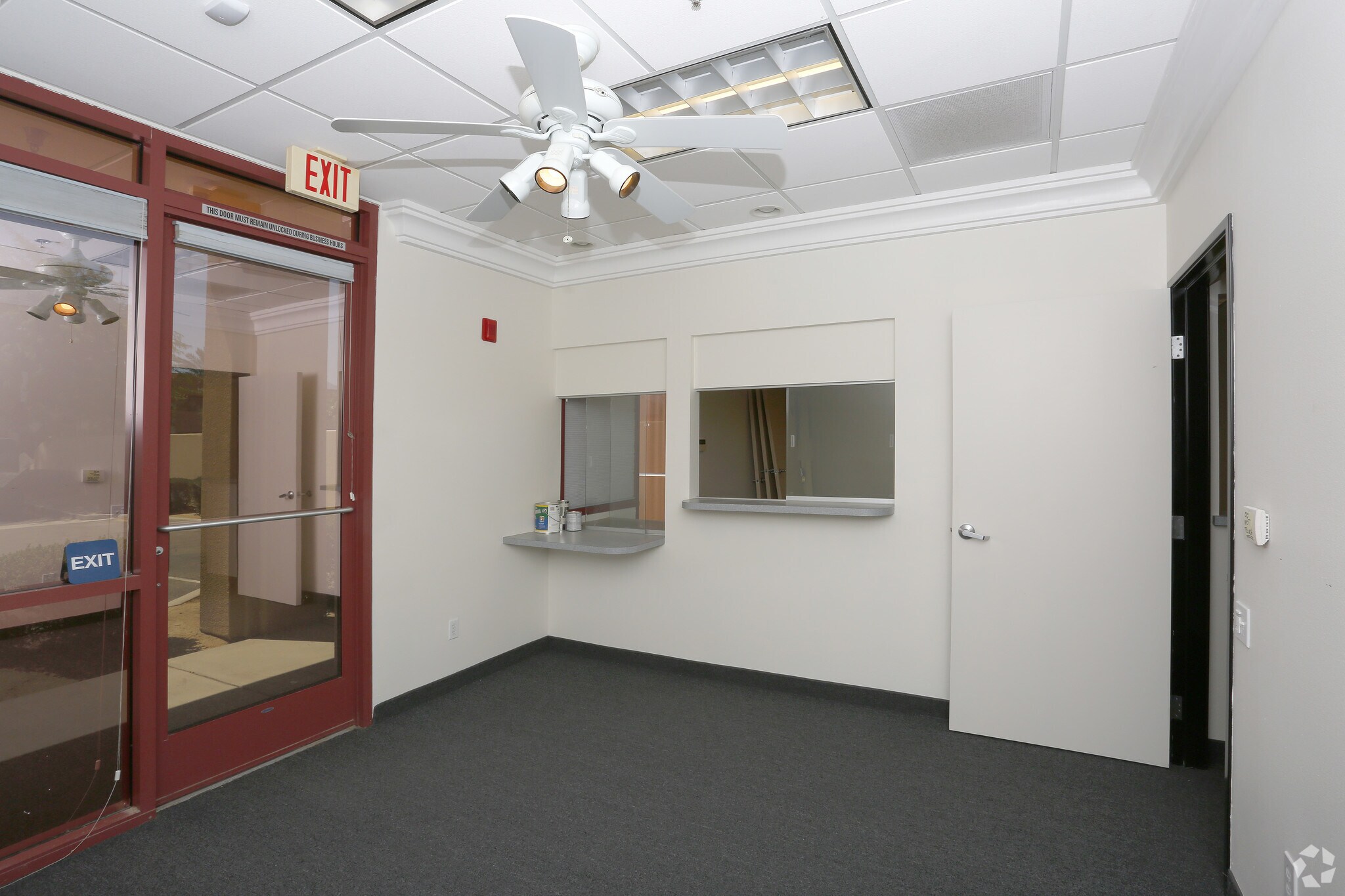 Medical Space Or Urgent Care Across John F Kennedy, Indio