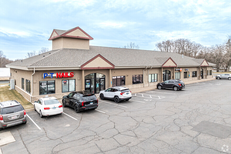 843 W Broadway Ave, Forest Lake, MN for lease - Building Photo - Image 1 of 8