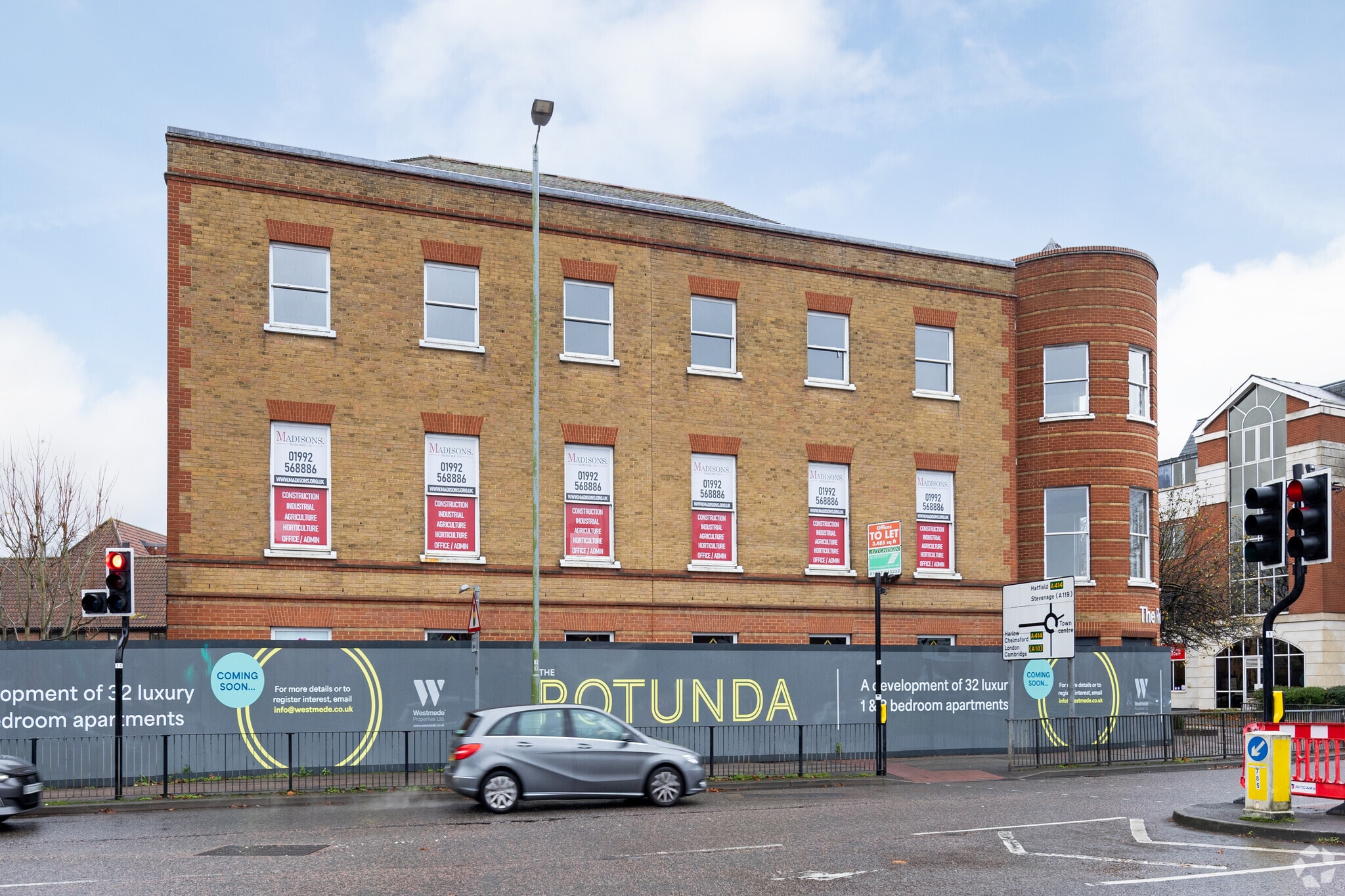 1 Old London Rd, Hertford for sale Primary Photo- Image 1 of 1