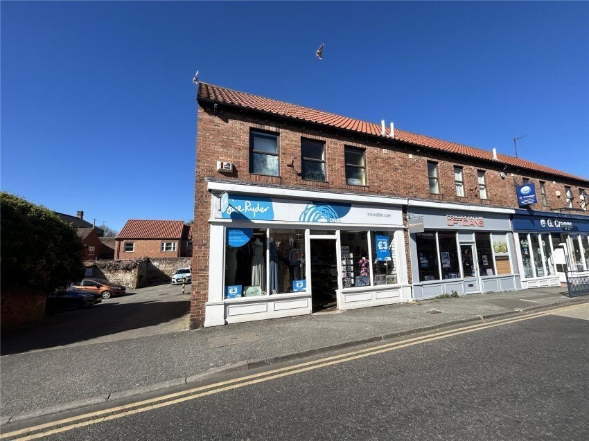 2 Moss's Arcade, Ripon for lease Building Photo- Image 1 of 2