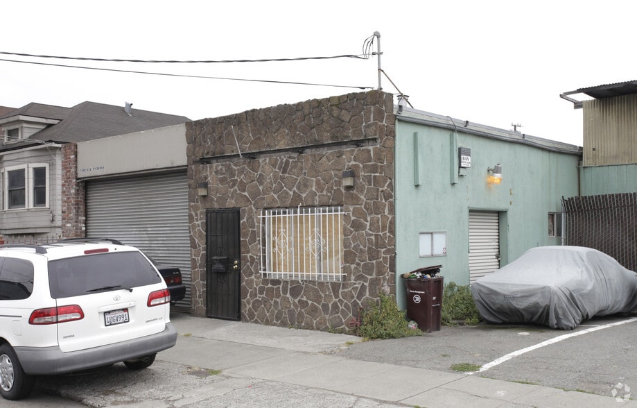 2855 Ford St, Oakland, CA for lease - Building Photo - Image 2 of 6