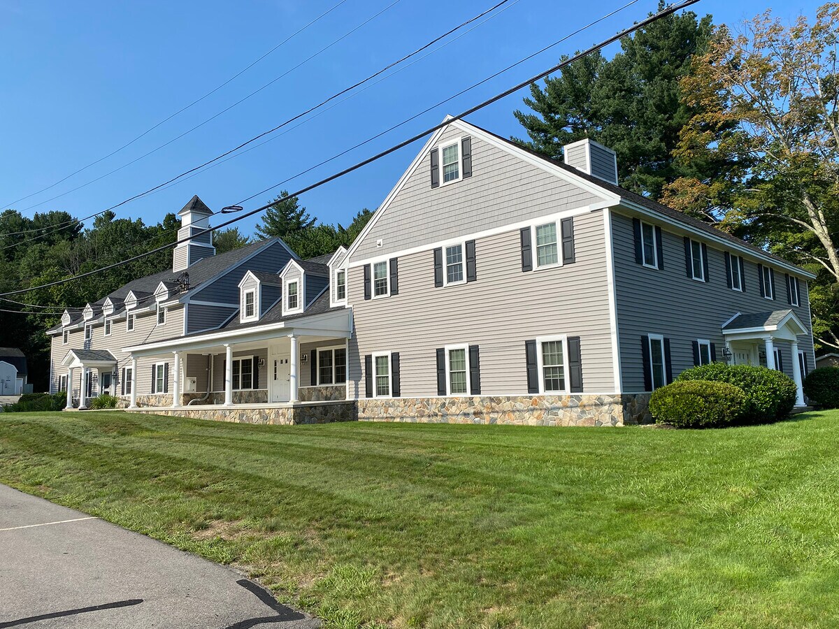 380 Main St, Salem, NH 03079