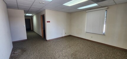 3629 W Gettysburg Ave, Fresno, CA for lease Interior Photo- Image 1 of 17