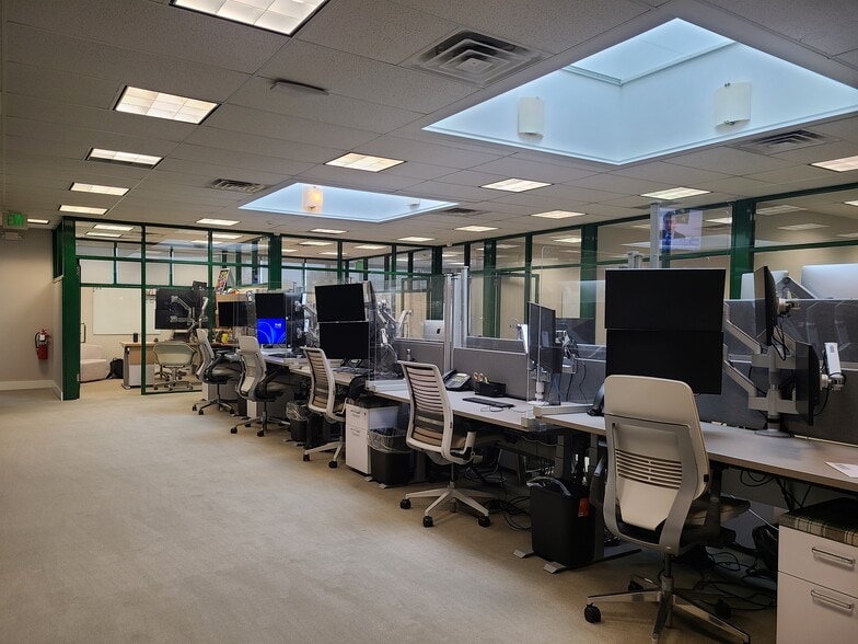 30 Maple St, Summit, NJ for lease - Building Photo - Image 3 of 8