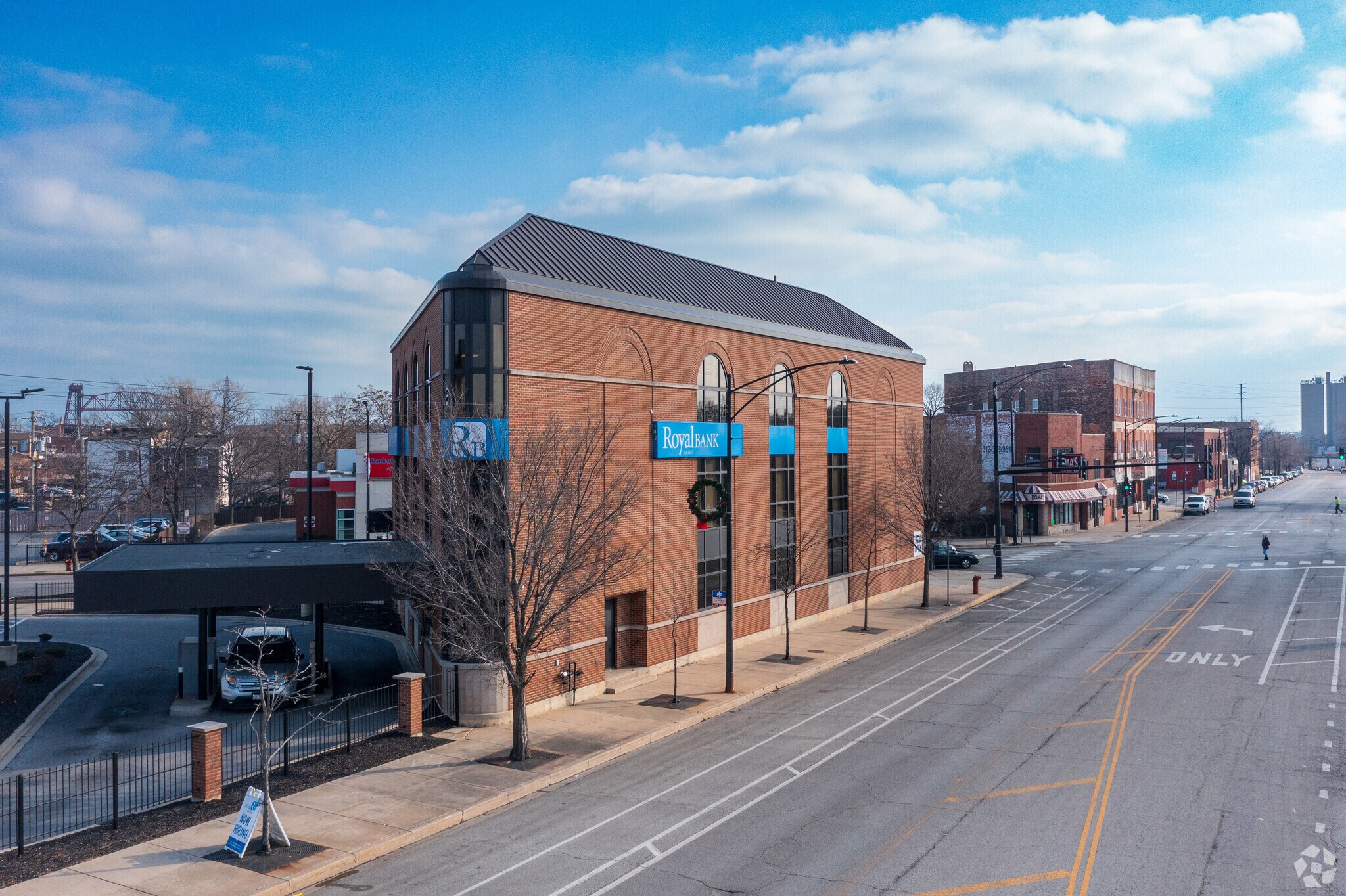 9226 S Commercial Ave, Chicago, IL for lease Primary Photo- Image 1 of 8