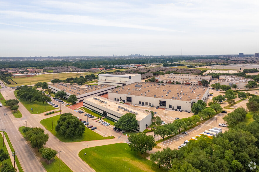 400 E Royal Ln, Irving, TX for lease - Building Photo - Image 1 of 34