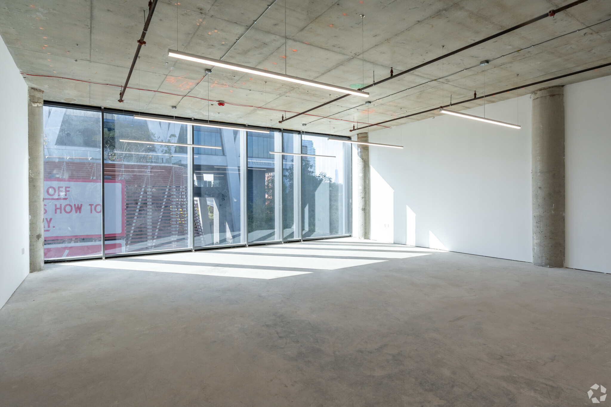 105 N 13th St, Brooklyn, NY for lease Interior Photo- Image 1 of 3