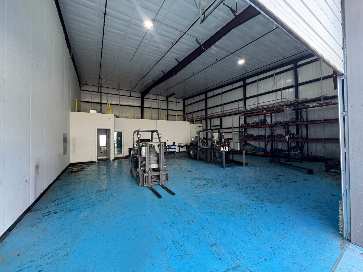 202 Industrial Blvd, Sugar Land, TX 77478 - Unit 801 -  - Interior Photo - Image 2 of 5